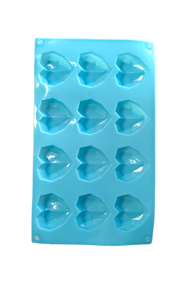 12 Cavity Diamond Heart Shaped Silicone Mould